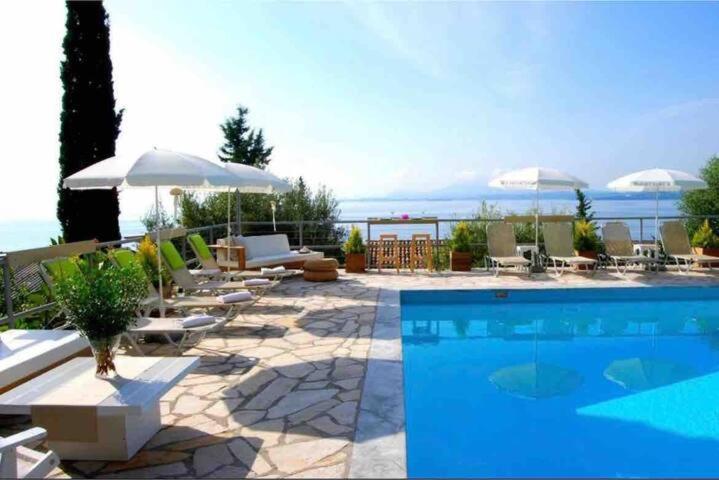 Mediterranean View Hotel Barbati Bagian luar foto
