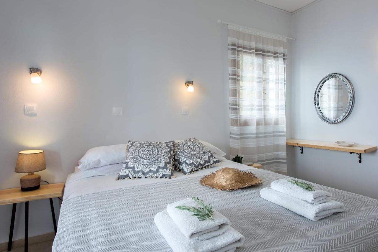 Mediterranean View Hotel Barbati Bagian luar foto